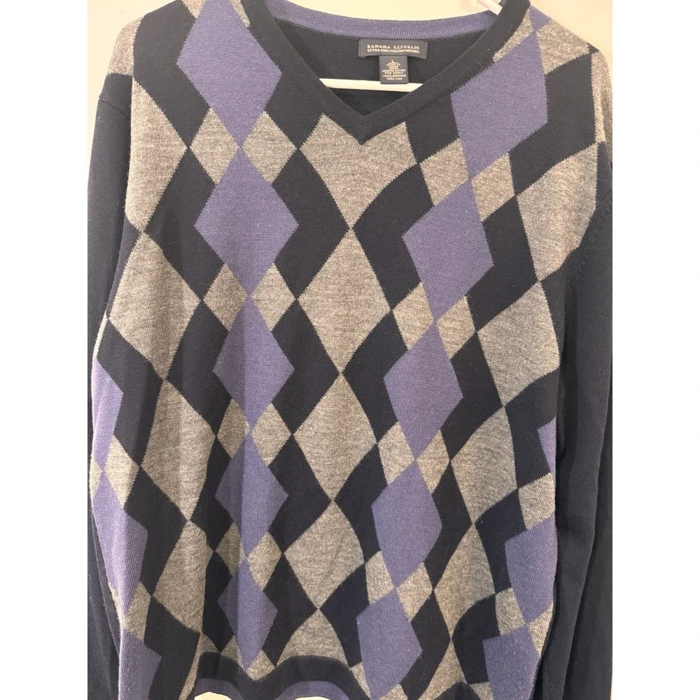 Banana Republic Extra‎ Fine Italian Merino Wool Sweater Mens L V Neck Argyle